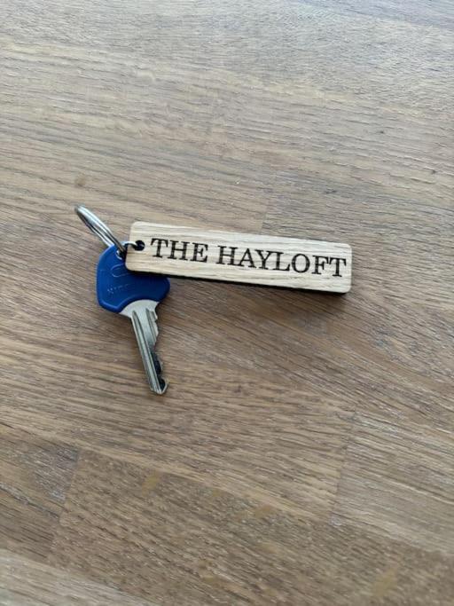 The Hayloft, Modern 4 Bed, 8 Person, Barn Conversion In A Rural Location With Great Access Holiday home Silkstone
